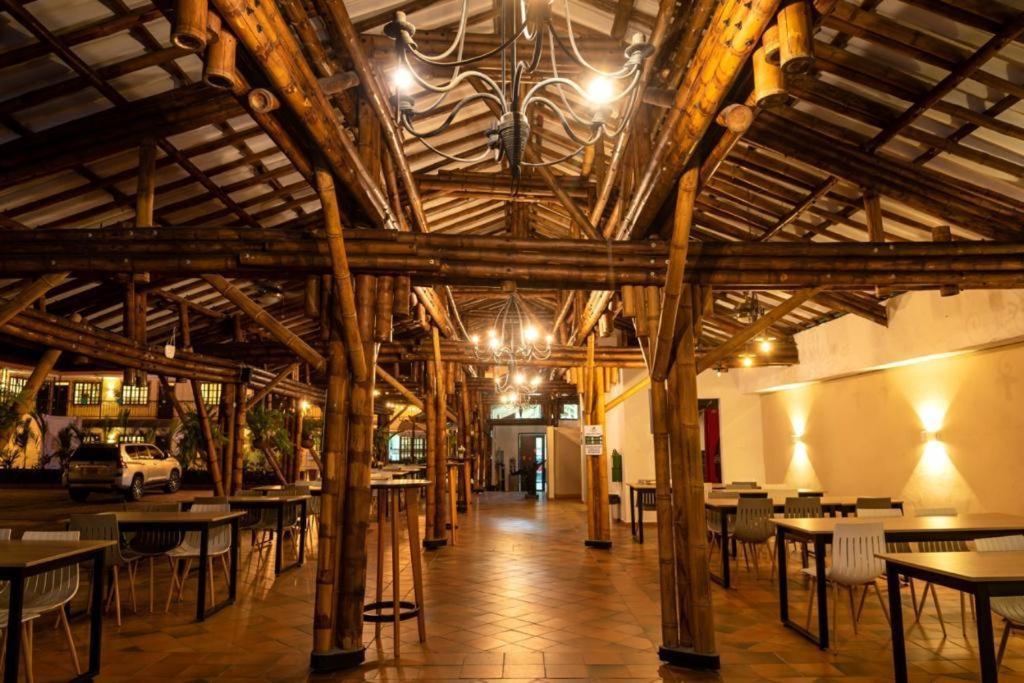 Hotel Vanguardia Natural El Cairo  المظهر الخارجي الصورة