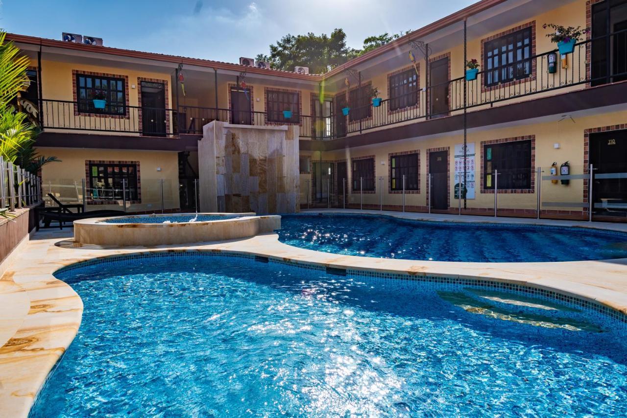 Hotel Vanguardia Natural El Cairo  المظهر الخارجي الصورة